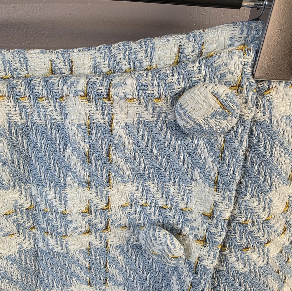 Plaid Blue and Cream Skirt - Picture 3 of 8